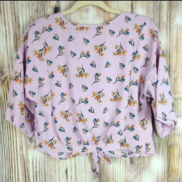 Code X Mode Lavender Floral Zipper Tie Front Top - Picture 3 of 9